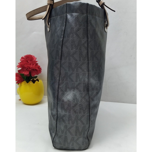 Michael Kors Jet Set Gray Leather MK Printed Double Handles Tote Shoulder Bag - Picture 4 of 16